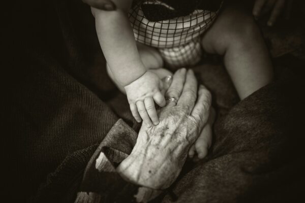 Home Elder Care Services in Lucknow | Nursing, Dementia & Health Care at Home | AgeCare.in